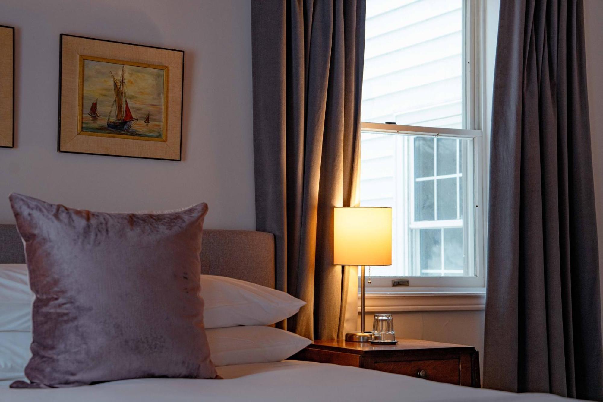 South Landing Inn Niagara-on-the-Lake ภายนอก รูปภาพ