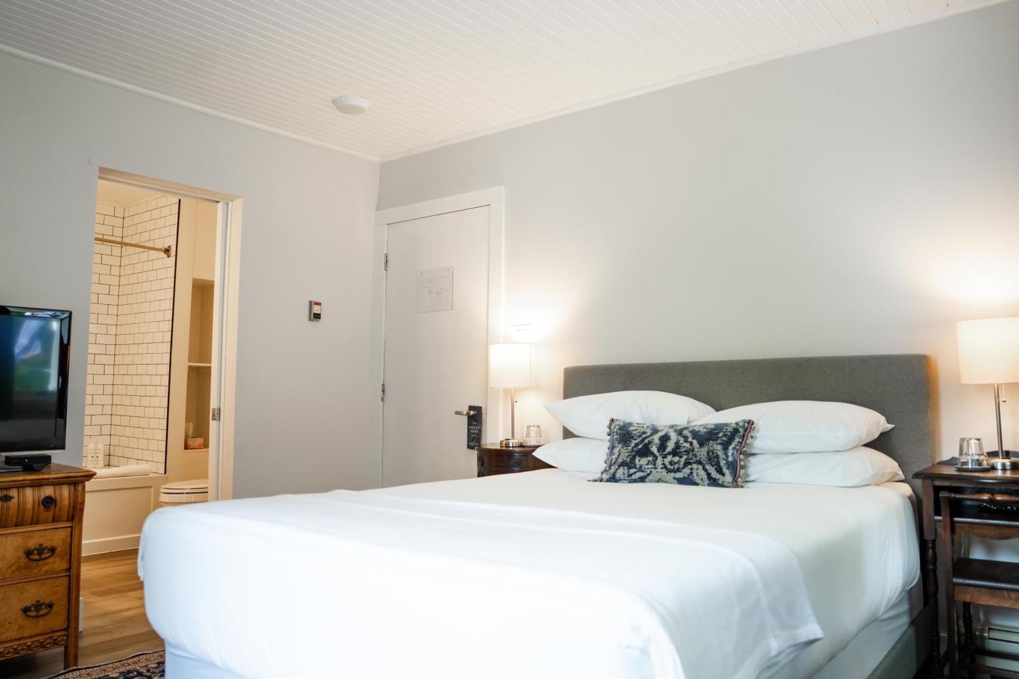 South Landing Inn Niagara-on-the-Lake ภายนอก รูปภาพ
