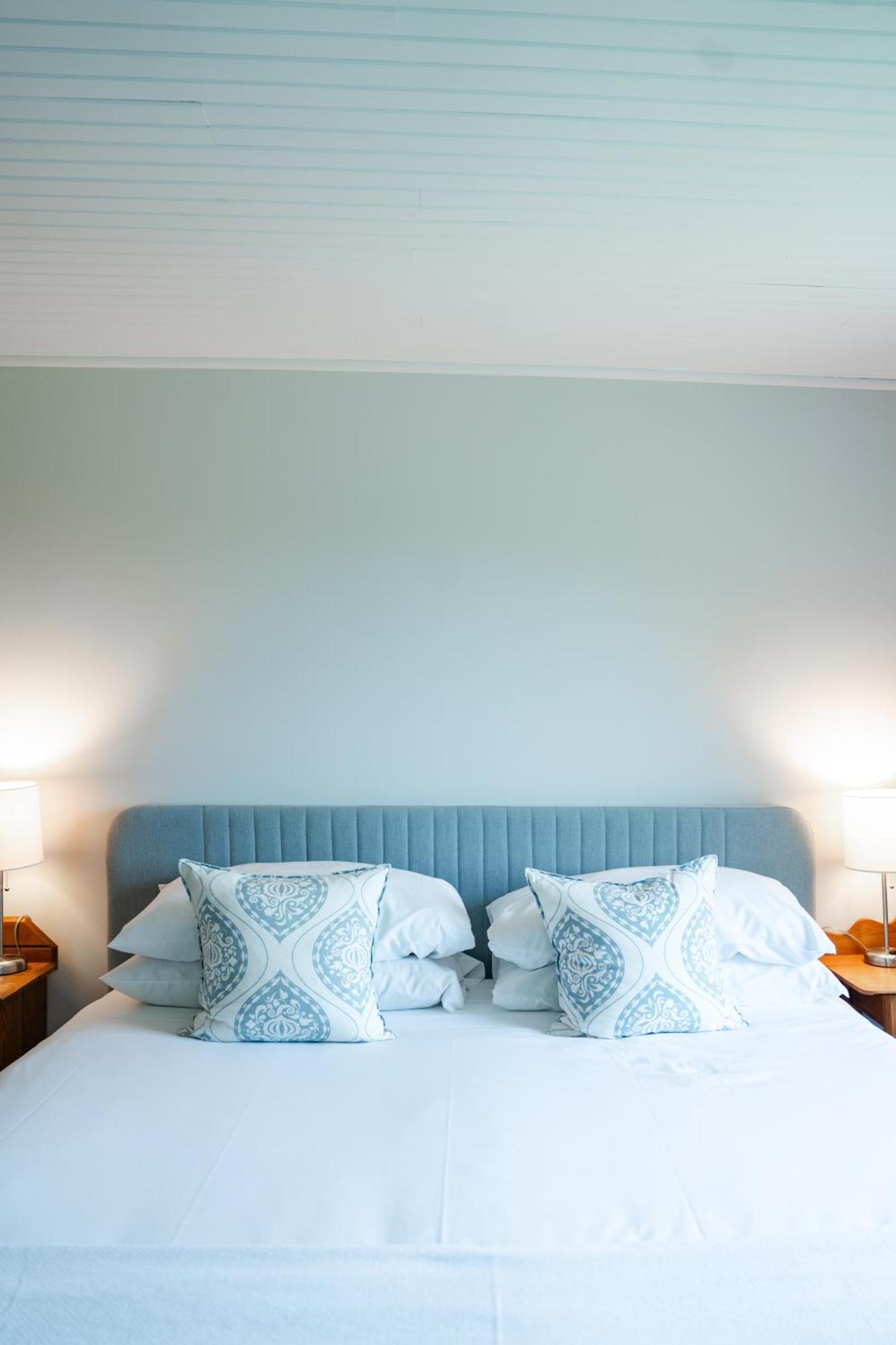 South Landing Inn Niagara-on-the-Lake ภายนอก รูปภาพ
